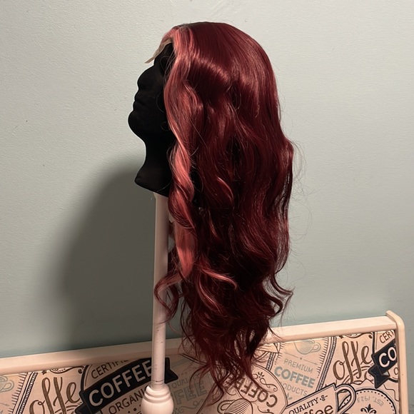 Burgundy pink lace front wig - Picture 2 of 8